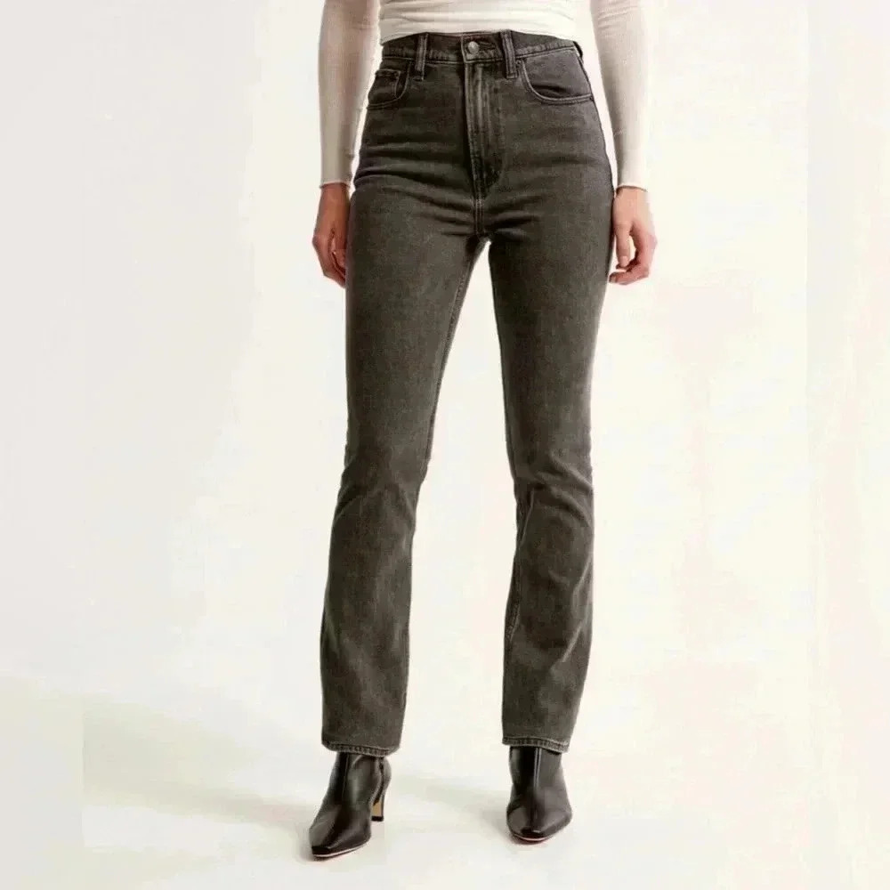 Abercrombie & Fitch Ultra High Rise 90s Slim Straight Jean, Grey, Size 29 (8)